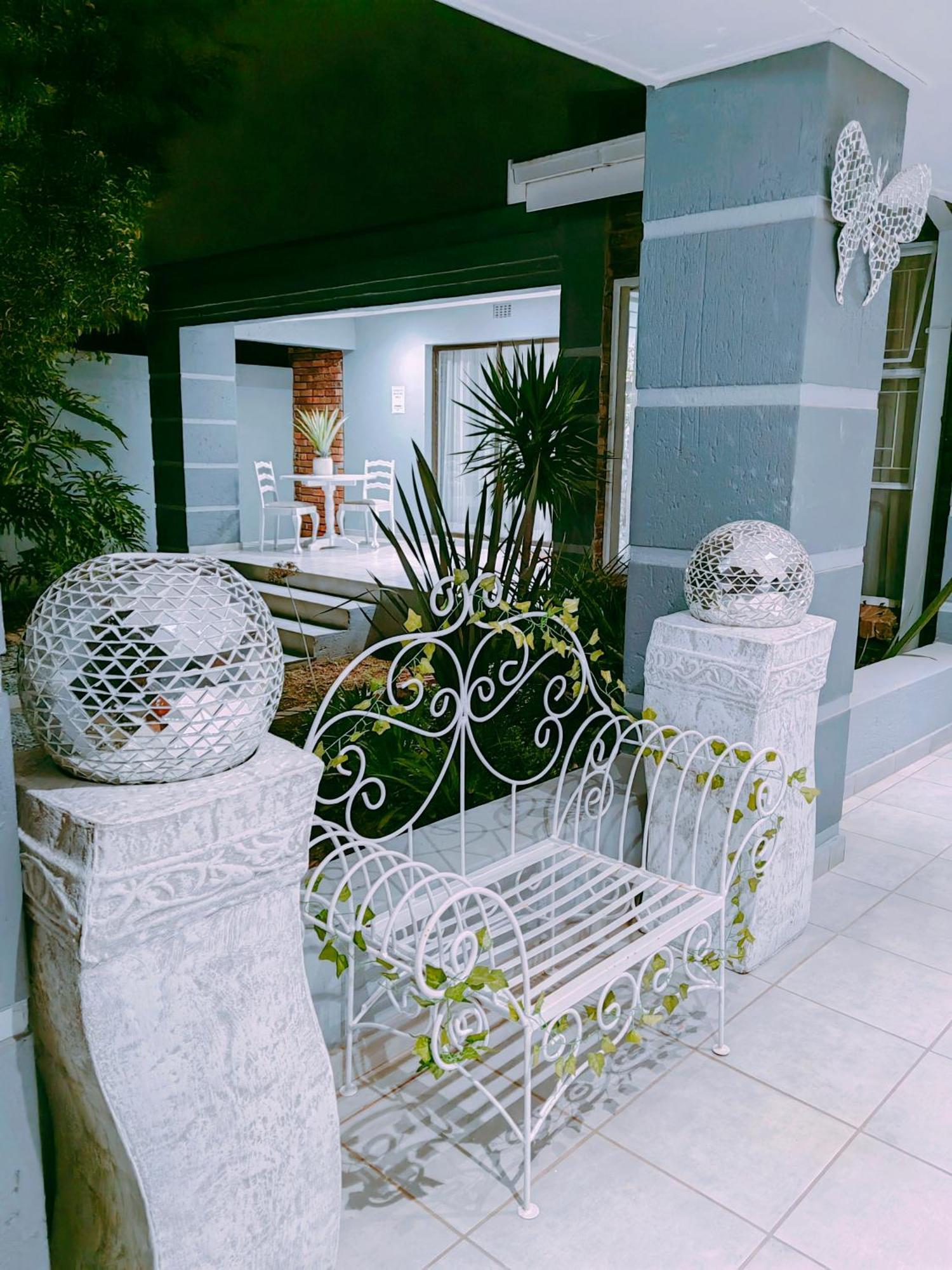 Zhantique Guest House 1- Unit 2 Boksburg Exterior foto